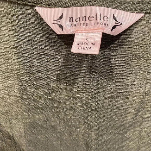 Nanette Lepore Women’s Green Smocked Pleated Long Sleeve Boho Blouse Small EUC - Picture 3 of 8